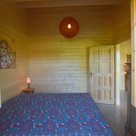 Cosy Chalet In With Garden